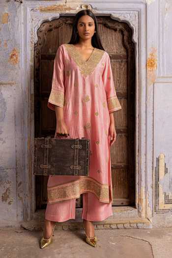 Shop_Charu Makkar_Pink Silk V-neck, Yes Hira Embroidered Kurta And Pant Set 