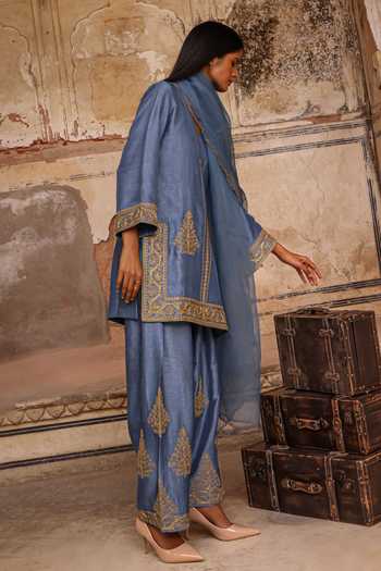 Charu Makkar_Blue Silk, Organza Emaan Placement Embroidered Kurta Set _Online