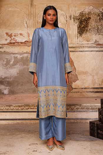 Buy_Charu Makkar_Blue Silk, Dupion, Organza Round Neck, Yes Shazia Border Embroidered Kurta Set _Online_at_Aza_Fashions