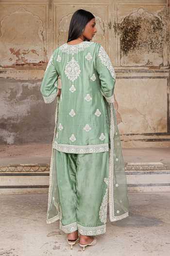 Shop_Charu Makkar_Green Silk, Dupion, Organza Keyhole Neck, Varisha Floral Embroidered Kurta Set _at_Aza_Fashions