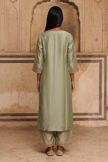 Shop_Charu Makkar_Green Silk, Organza, Tissue Scoop Neck Umeed Embroidered Kurta Set _at_Aza_Fashions