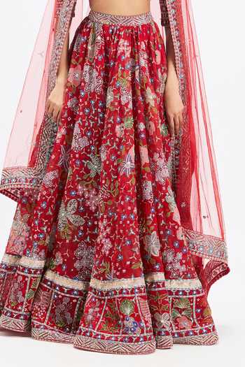 Aisha Rao_Red Organza, Tulle Sweetheart Neck Rubisette Applique Work Lehenga Set _Online_at_Aza_Fashions