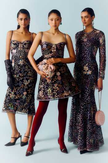 Aisha Rao_Black Tulle Sweetheart Neck Isavelle Bodycon Dress _at_Aza_Fashions