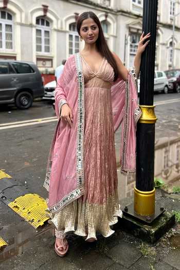 Buy_Etasha By Asha Jain_Pink Tissue, Crepe V-neck Shimmer Anarkali And Salwar Set _at_Aza_Fashions