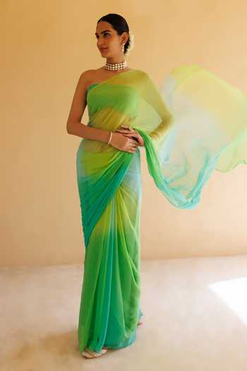 Geroo Jaipur_Green Chiffon Bandeau Neck Mukaish Work Pre-draped Saree With Blouse _at_Aza_Fashions