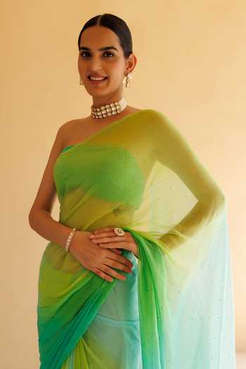 Buy_Geroo Jaipur_Green Chiffon Bandeau Neck Mukaish Work Pre-draped Saree With Blouse 