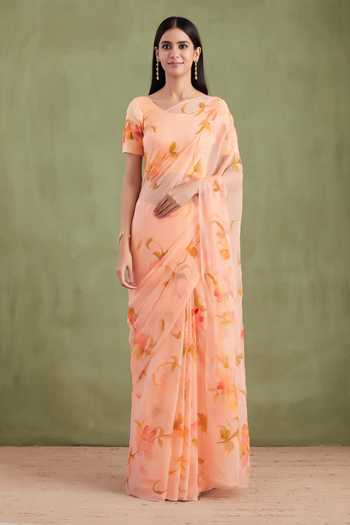 Buy_Geroo Jaipur_Peach Chiffon Round Neck Handpainted Pre-draped Saree With Blouse _Online_at_Aza_Fashions