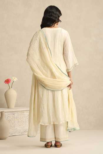 Shop_Weaver Story_Ivory Chanderi V-neck, Yes Handloom Mul Kurta Set _at_Aza_Fashions