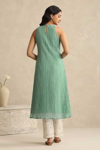 Shop_Weaver Story_Green Chanderi Halter Neck, Yes Handloom Sleeveless Kurta And Pant Set _at_Aza_Fashions