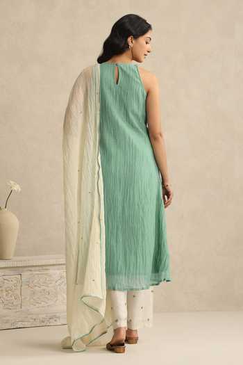 Shop_Weaver Story_Green Chanderi Round Neck Handloom Sleeveless Kurta Pant Set _at_Aza_Fashions
