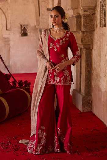 Buy_Charu And Vasundhara_Red Silk, Tissue, Taffeta V-neck Tashira Forest Embroidered Kurta Set _at_Aza_Fashions