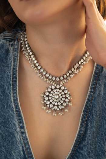 Shop_Do Taara_Silver Plated Kundan Floral Motif Pendant Necklace _Online_at_Aza_Fashions