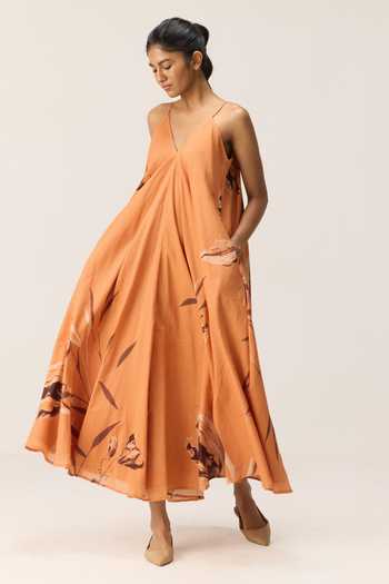 Buy_Kharakapas_Orange Muslin (mulmul) V-neck Flame Leaves Print Mul Dress _at_Aza_Fashions