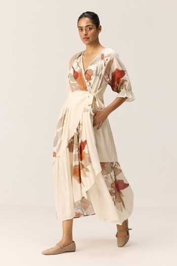 Kharakapas_Multi Color Muslin (mulmul) V-neck Falling Grace Print Dress _Online_at_Aza_Fashions