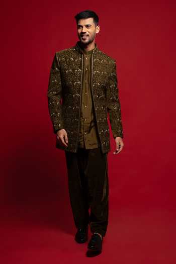Buy_Sven Suits_Green Velvet Embroidered Sherwani Set _at_Aza_Fashions