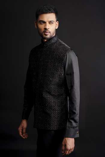 Shop_Sven Suits_Black Velvet Embroidery, Sequins Thread Bundi And Kurta Set _at_Aza_Fashions