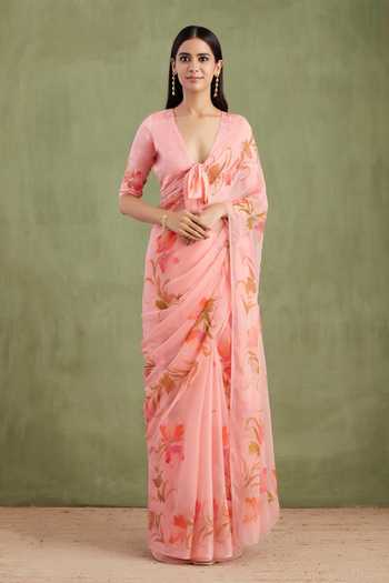 Buy_Geroo Jaipur_Pink Chiffon V-neck Handpainted Pre-draped Saree And Blouse Set _at_Aza_Fashions
