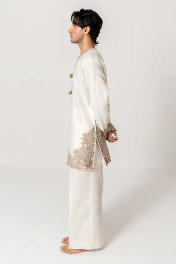 Wabi Sabi By Anshum-Ritesh_Ivory Chanderi Kashmir Kairi Embroidered Kurta With Pant _Online_at_Aza_Fashions
