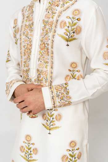 Buy_Wabi Sabi By Anshum-Ritesh_Ivory Cotton, Chanderi Genda Gulab Embroidered Kurta With Pant 