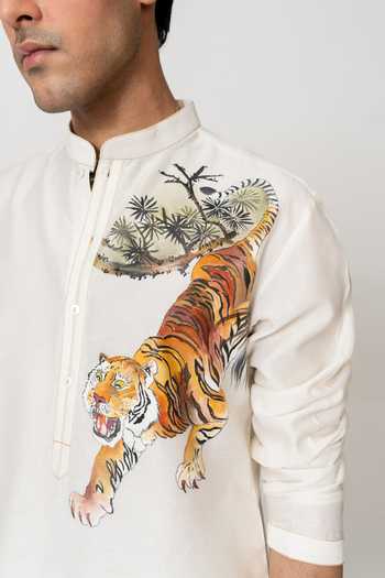 Buy_Wabi Sabi By Anshum-Ritesh_Ivory Cotton, Chanderi The Silent Hunt Hand Paint Kurta With Pant _Online_at_Aza_Fashions