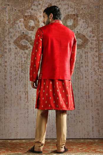 Shop_Asuka_Red Silk Embroidery, Zari Raw Bundi Kurta Set _at_Aza_Fashions