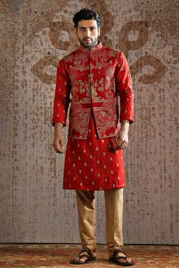 Buy_Asuka_Red Silk Embroidery, Zari Raw Bundi Kurta Set _at_Aza_Fashions