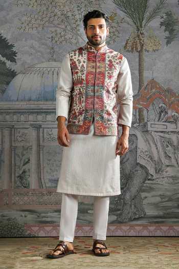 Buy_Asuka_Ivory Pashmina Zari Embroidered Bundi Kurta Set _at_Aza_Fashions
