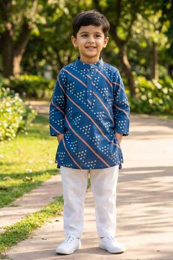 Buy_Pankhuri By Priyanka_Blue Cotton Diagonal Bandhej Stripe Print Kurta Set _at_Aza_Fashions