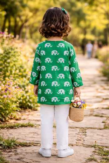 Shop_Pankhuri By Priyanka_Green Cotton Elephant Print Kurta Set _at_Aza_Fashions