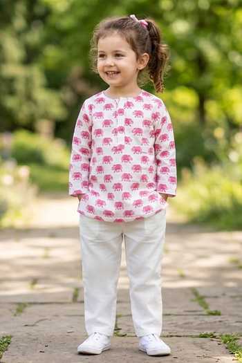 Buy_Pankhuri By Priyanka_Pink Cotton Elephant Print Kurta Set _at_Aza_Fashions