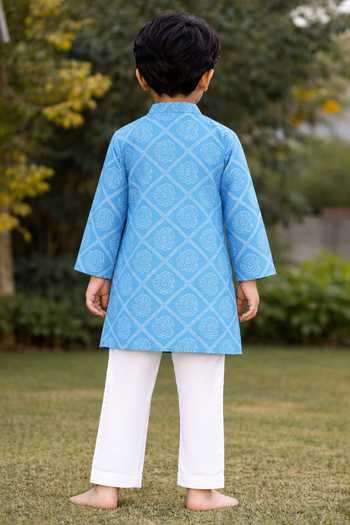Shop_Pankhuri By Priyanka_Blue Cotton Bandhej Print Kurta Set _at_Aza_Fashions