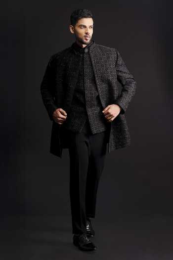 Buy_Sven Suits_Black Velvet Embroidered Sherwani Set _at_Aza_Fashions