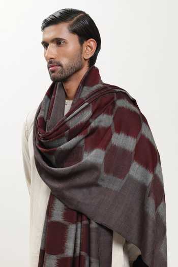 SHAZA_Maroon Checkered Ikat Weave Shawl _Online_at_Aza_Fashions