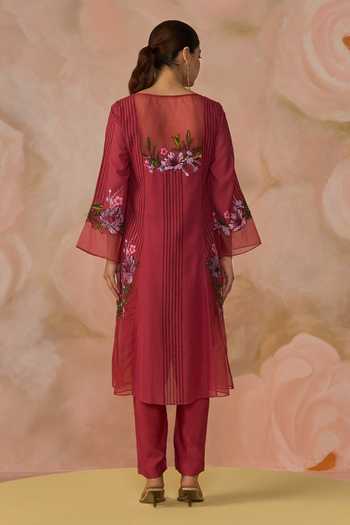 Shop_Kahani Lush_Pink Cotton Round Neck Hand Embroidered Textured Kurta And Pant Set _at_Aza_Fashions