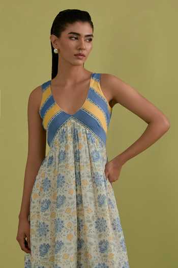 Buy_Upavita_Off White Cotton, Chanderi V-neck Hand Block Print Dress _Online_at_Aza_Fashions