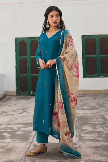 Karaj Jaipur_Teal Cotton, Chanderi V-neck Embroidered Kurta Set _Online_at_Aza_Fashions