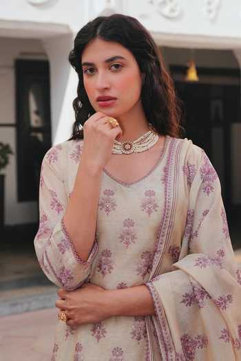 Shop_Karaj Jaipur_Purple Chanderi, Cotton V-neck Floral Butti Print Kurta Set _Online_at_Aza_Fashions