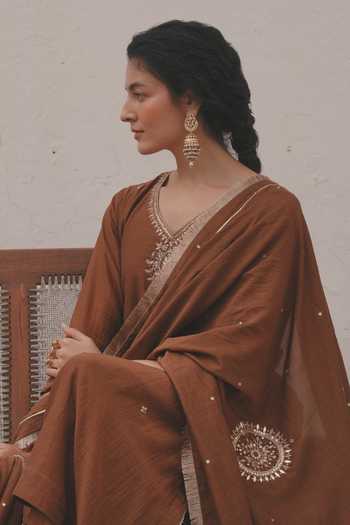 Shop_Karaj Jaipur_Brown Chanderi V-neck Placement Embroidered Kurta Set _Online_at_Aza_Fashions