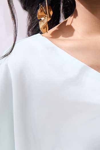 Buy_Naintara Bajaj_Blush A Dream In Ombre Pastel Jumpsuit With Belt _Online_at_Aza_Fashions