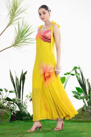 Buy_Siddhartha Bansal_Yellow Crepe Sweetheart Neck Sally Day Dress _Online_at_Aza_Fashions