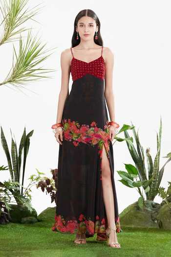 Buy_Siddhartha Bansal_Black Crepe Sweetheart Neck Take My Breath Away Dress _at_Aza_Fashions
