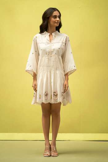 Vaani Beswal_Ivory Cotton Split V-neck Hayflield Handwoven Dress _at_Aza_Fashions