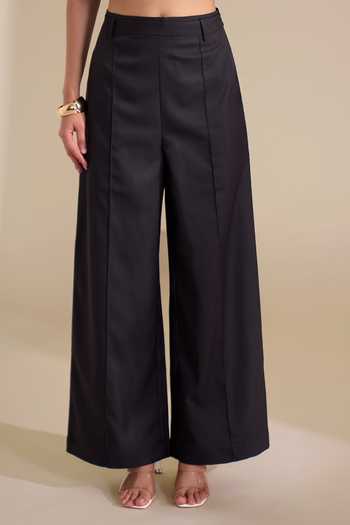 Naintara Bajaj_Black Lycra V-neck Structured Waistcoat And Trouser Set _Online