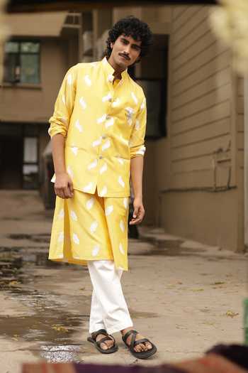 Buy_Dev Ki Raha_Yellow Silk, Tencel Embroidery Peeli Dhoop Bundi And Kurta Set _at_Aza_Fashions