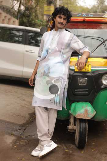 Buy_Dev Ki Raha_Multi Color Silk, Cotton Light Action Abstract Print Kurta Set _at_Aza_Fashions