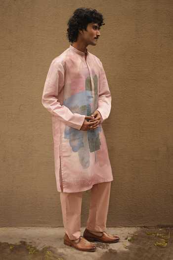 Buy_Dev Ki Raha_Pink Silk, Cotton Rangrez Abstract Brush Stroke Print Kurta Set _at_Aza_Fashions