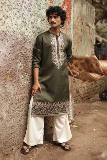 Shop_Dev Ki Raha_Olive Green Silk Signal Embroidered Kurta Set _at_Aza_Fashions