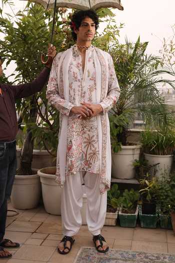 Buy_Dev Ki Raha_Multi Color Georgette Bahaar Embroidered Kurta Set With Stole _at_Aza_Fashions