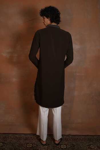 Shop_Dev Ki Raha_Wine Reshma Embroidered Kurta Set _at_Aza_Fashions