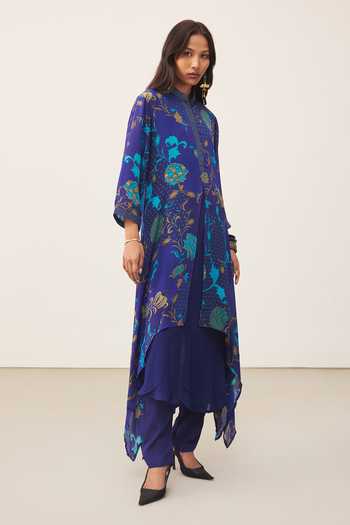 Ritu Kumar_Blue Viscose, Crepe, Rayon Mandarin Collar, Yes Calico Printed Kurta And Pant Set _Online_at_Aza_Fashions